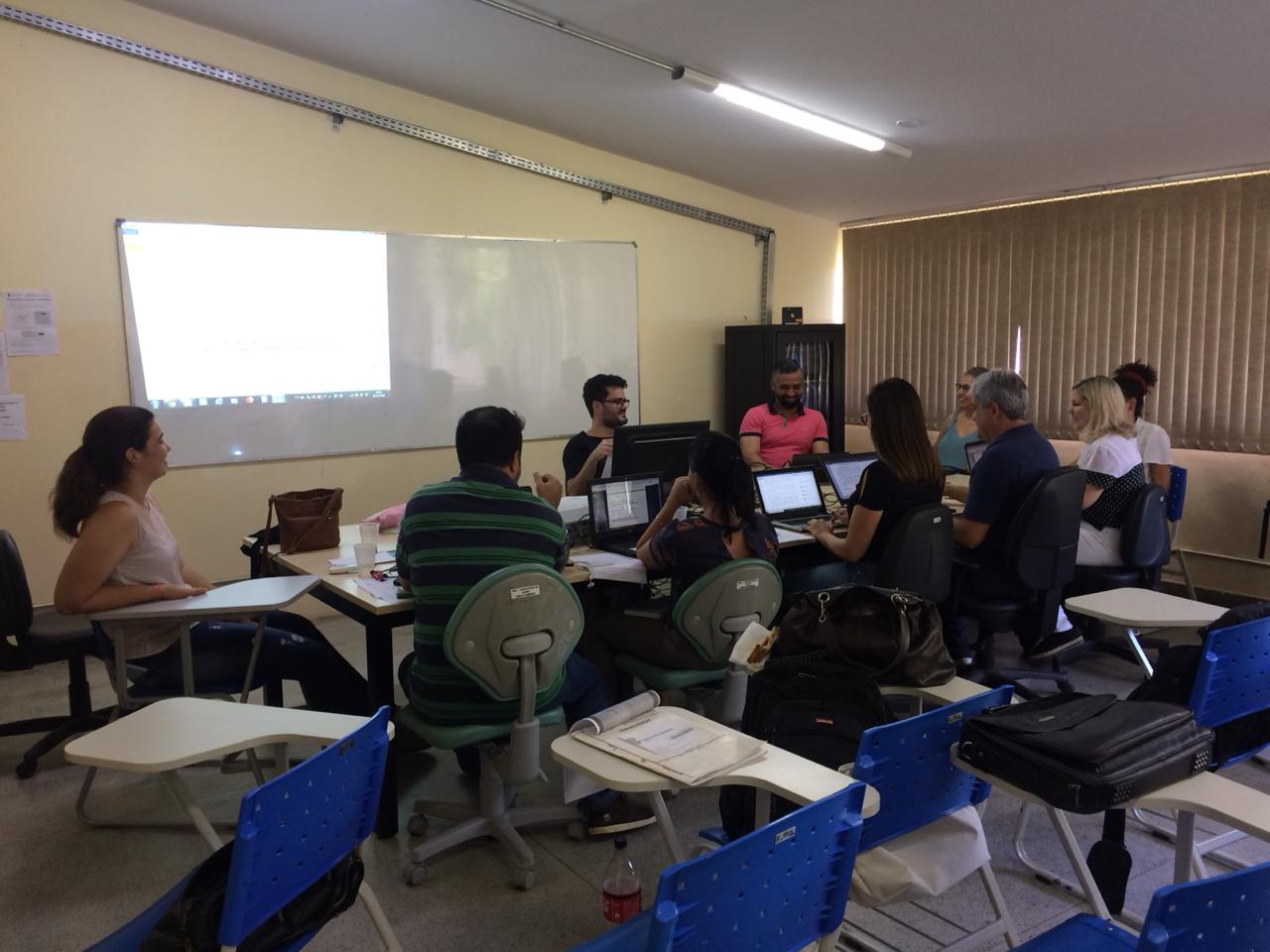 Membros da CCS durante a última reunião do grupo realizada no Câmpus Goiânia Oeste Membros da CCS durante a última reunião do grupo realizada no Câmpus Goiânia Oeste