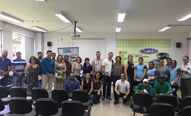 Servidores e funcionários terceirizados do IFG Aparecida de Goiânia, após as palestras realizadas no segundo "Momento da Saúde"