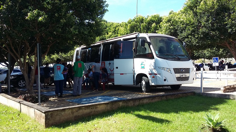 O ônibus do Centro de Testagem e Aconselhamento Itinerante da Secretaria Municipal de Saúde de Aparecida de Goiânia permanece no câmpus até sexta-feira O ônibus do Centro de Testagem e Aconselhamento Itinerante da Secretaria Municipal de Saúde de Aparecida de Goiânia permanece no câmpus até sexta-feira