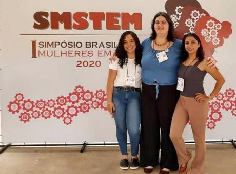 Gabrielly Cândido Vaz, Adriana Martins e Thalia Gabrielle de Jesus participaram do I SMSTEM, no ITA, em São Paulo Gabrielly Cândido Vaz, Adriana Martins e Thalia Gabrielle de Jesus participaram do I SMSTEM, no ITA, em São Paulo