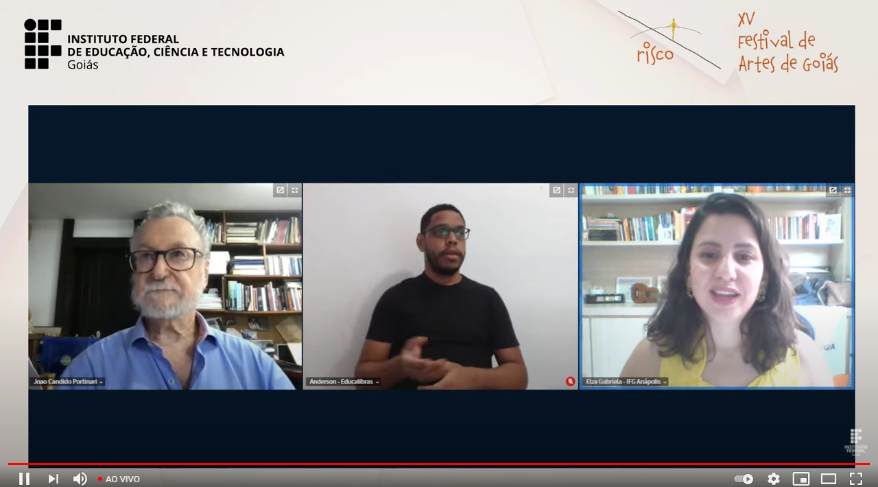 João Portinari fez a conferência mediada pela professora Elza e traduzida em Libra pelo intérprete Anderson João Portinari fez a conferência mediada pela professora Elza e traduzida em Libra pelo intérprete Anderson