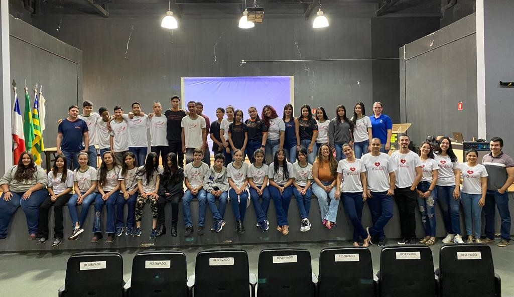 Estudantes visitam instalações do Câmpus Itumbiara Estudantes visitam instalações do Câmpus Itumbiara