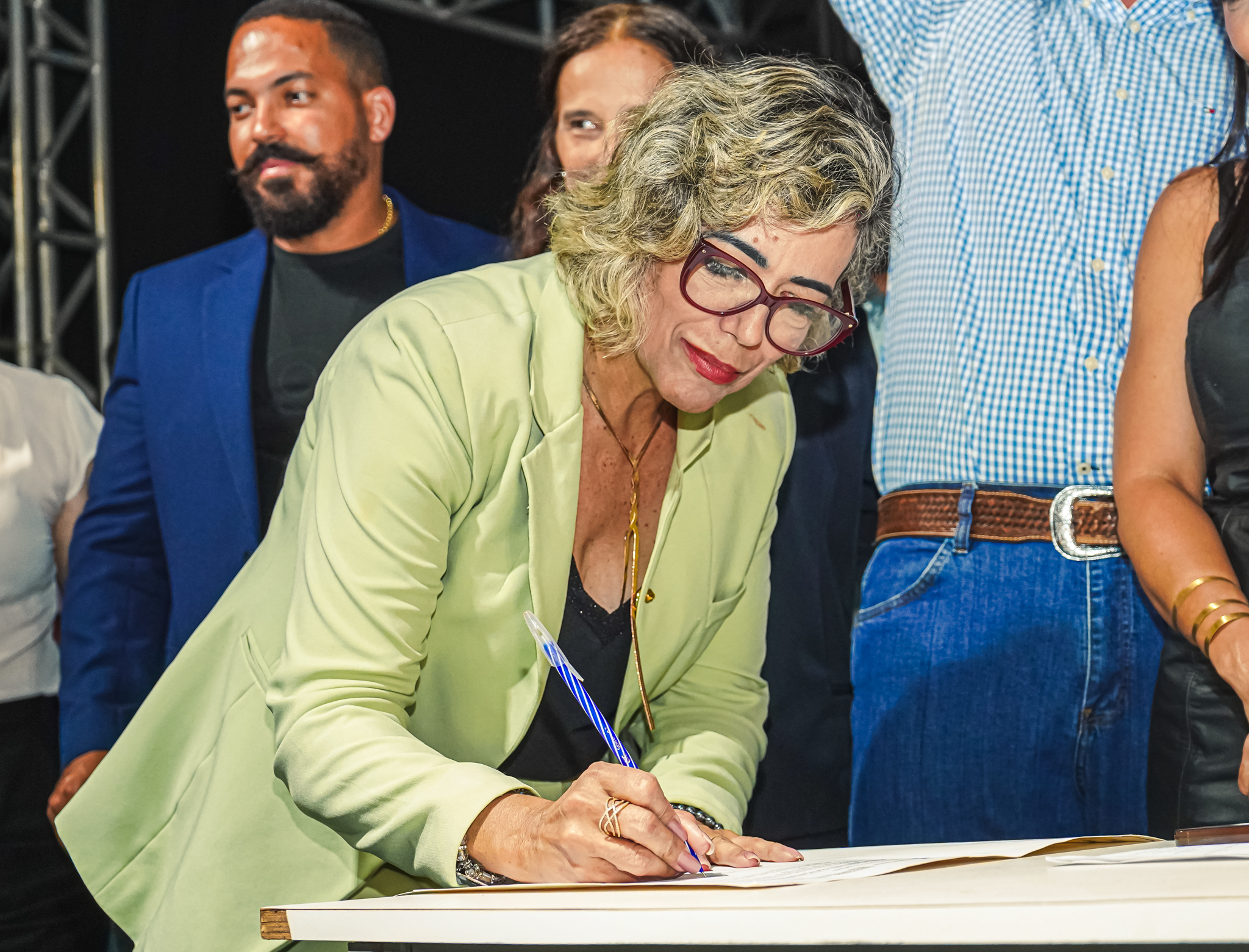 Reitora do IFG assina contratos para início das obras dos novos câmpus: Cavalcante e Quirinópolis Reitora do IFG assina contratos para início das obras dos novos câmpus: Cavalcante e Quirinópolis