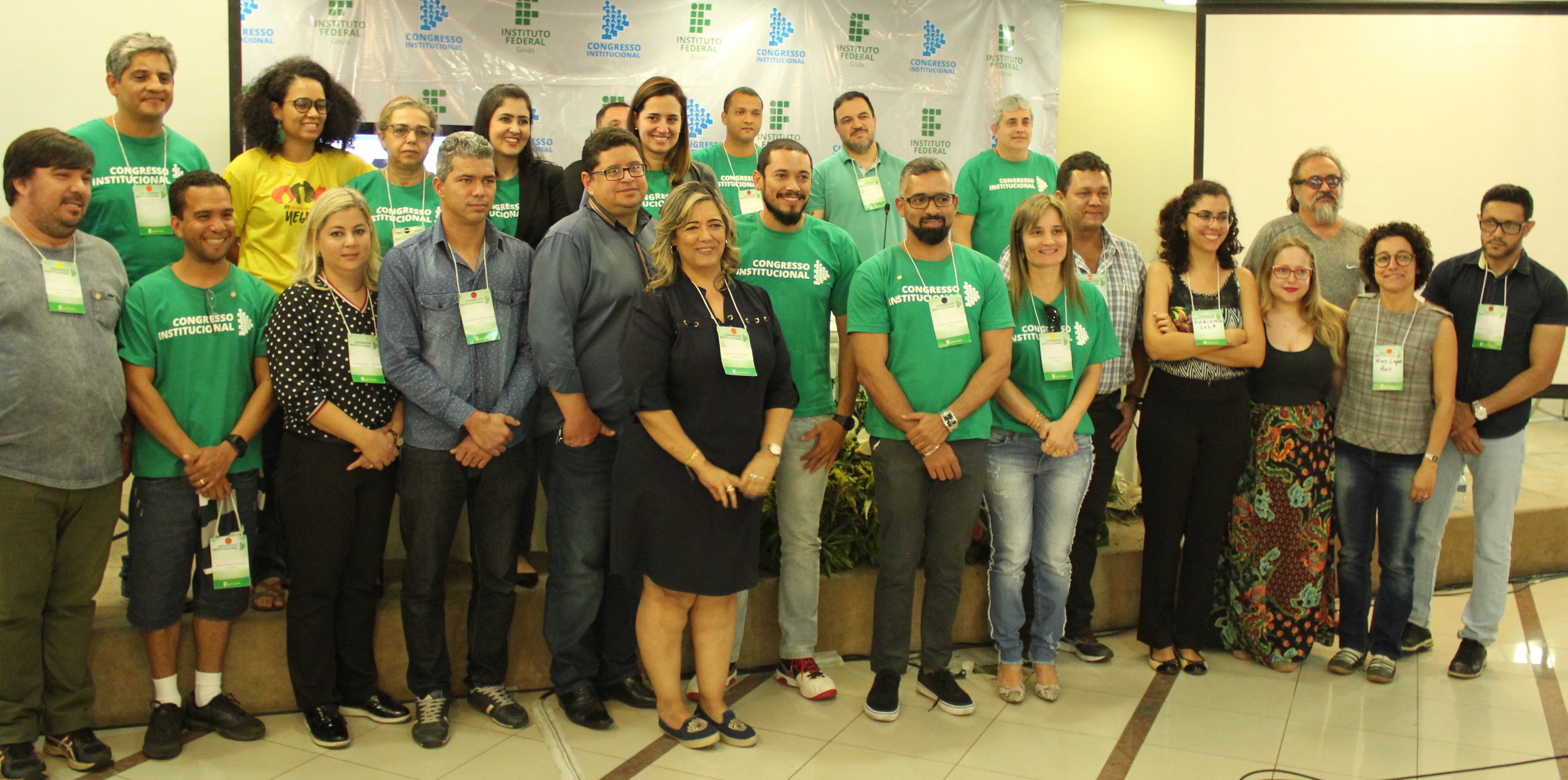No encerramento do Congresso Institucional, Comissão Organizadora e apoiadores No encerramento do Congresso Institucional, Comissão Organizadora e apoiadores