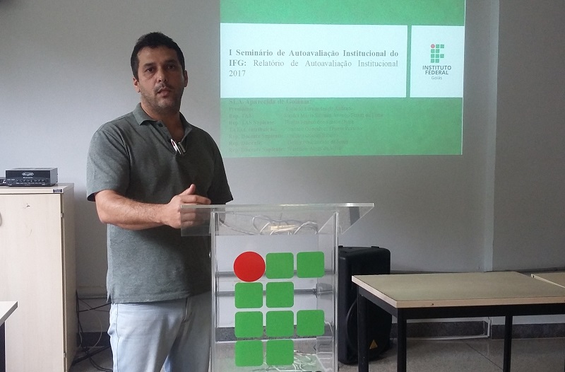 Ricardo Fernandes de Andrade avalia que embora tenha sido numericamente pequena, a participação da comunidade acadêmica foi significativa para o Relatório Ricardo Fernandes de Andrade avalia que embora tenha sido numericamente pequena, a participação da comunidade acadêmica foi significativa para o Relatório